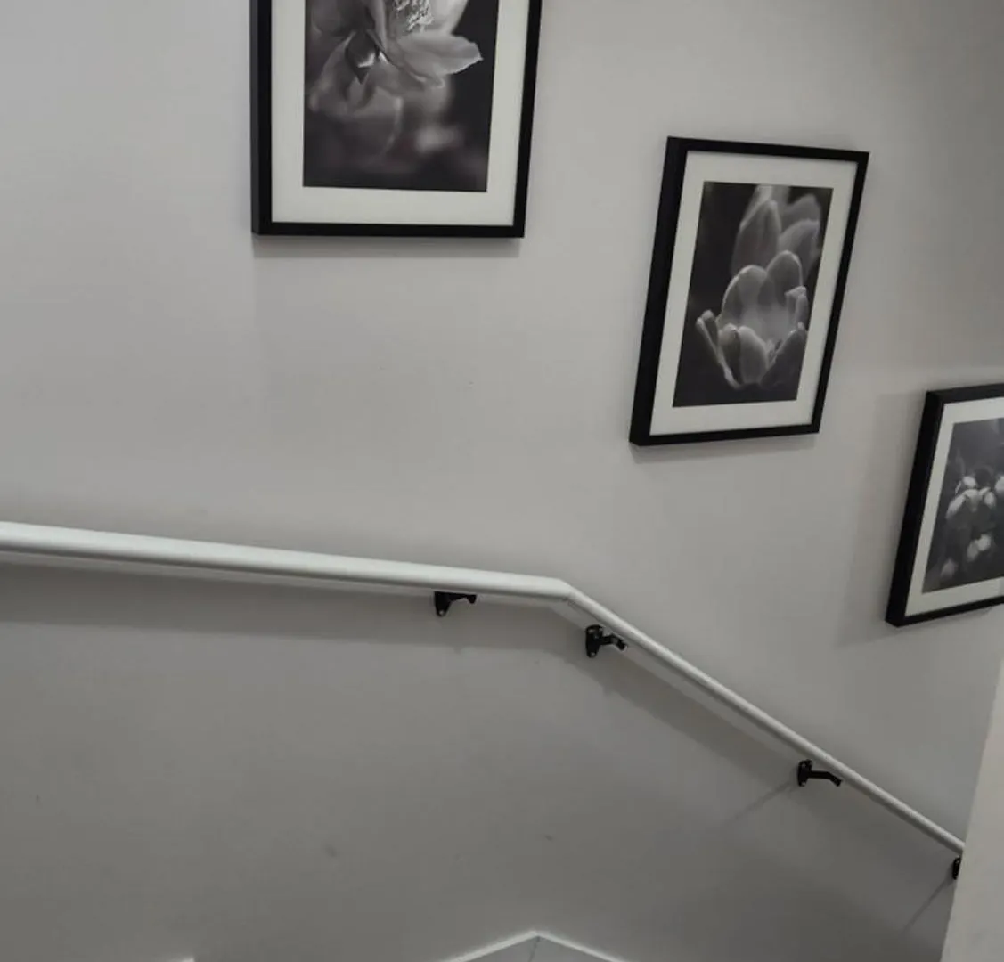 Modern 2 Bedroom Basement Suite At West Edmonton 0*,  Kanada