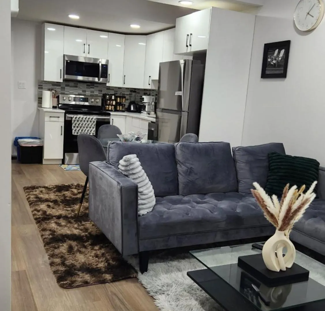 Apartmán Modern 2 Bedroom Basement Suite At West Edmonton